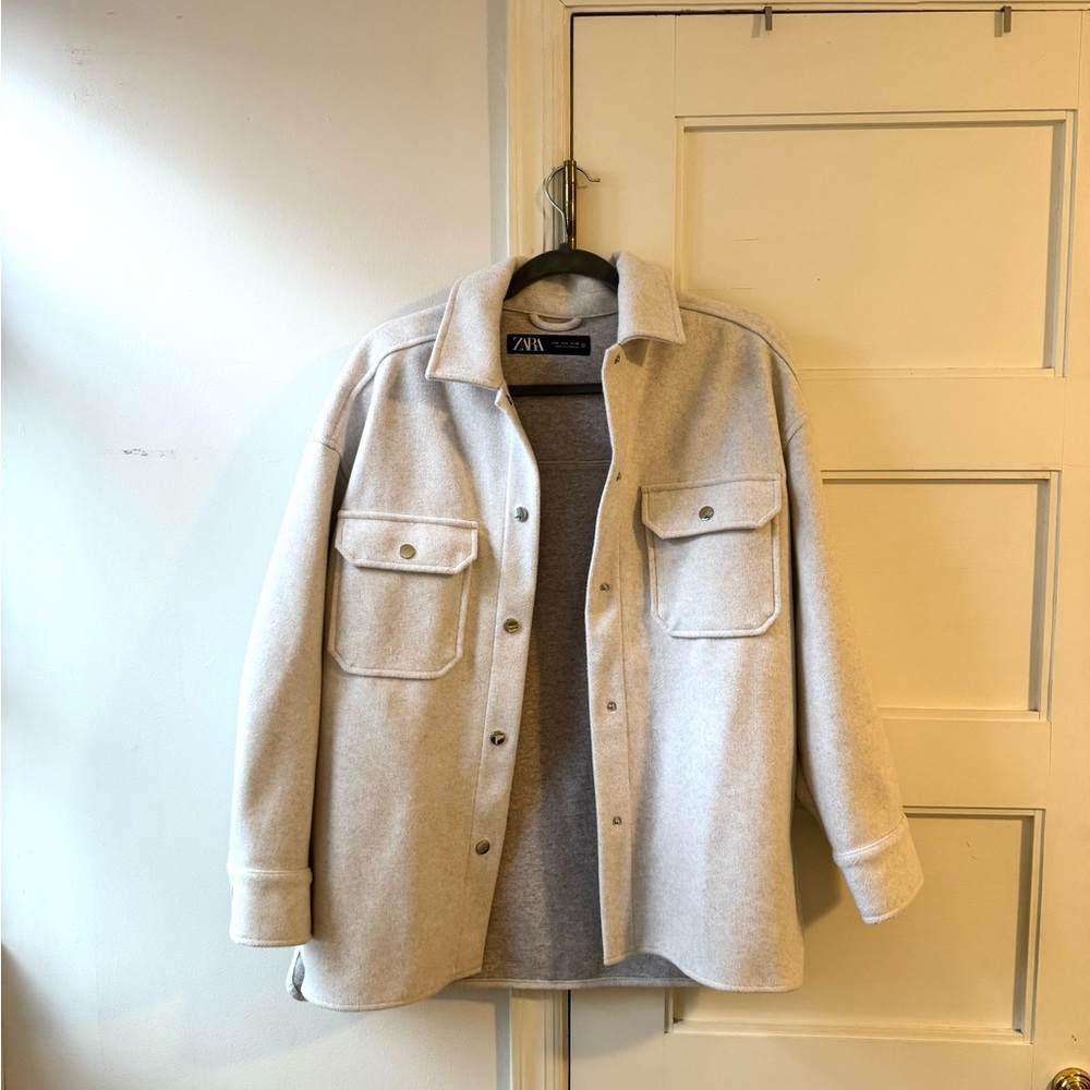 Zara pale grey “shacket” shirt jacket